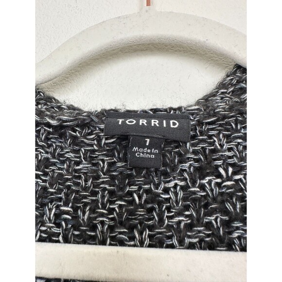 Torrid Women's Knitted Long Line Cardigan Open Front Hooded Black White Sz 1X - Picture 3 of 9